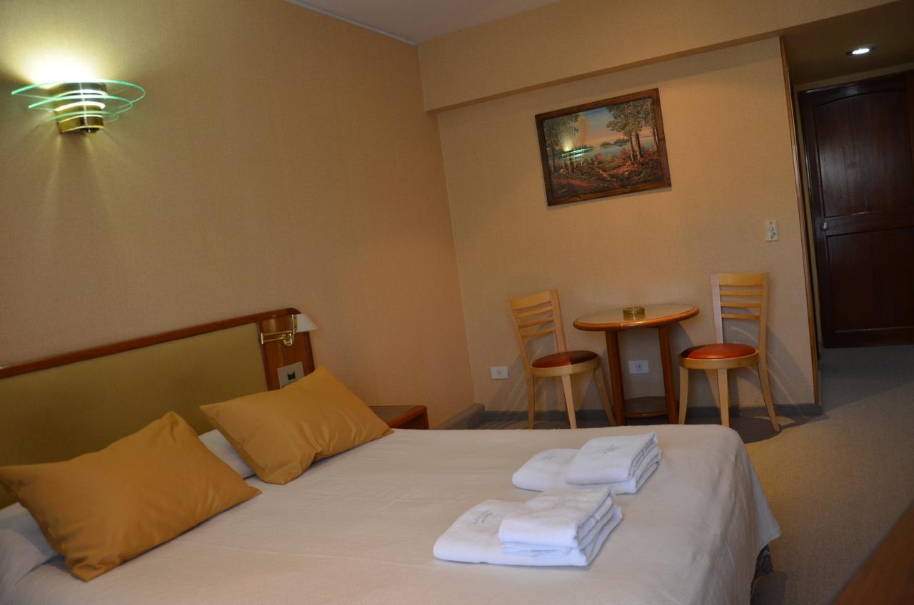 Hotel Algeciras ピナマール エクステリア 写真