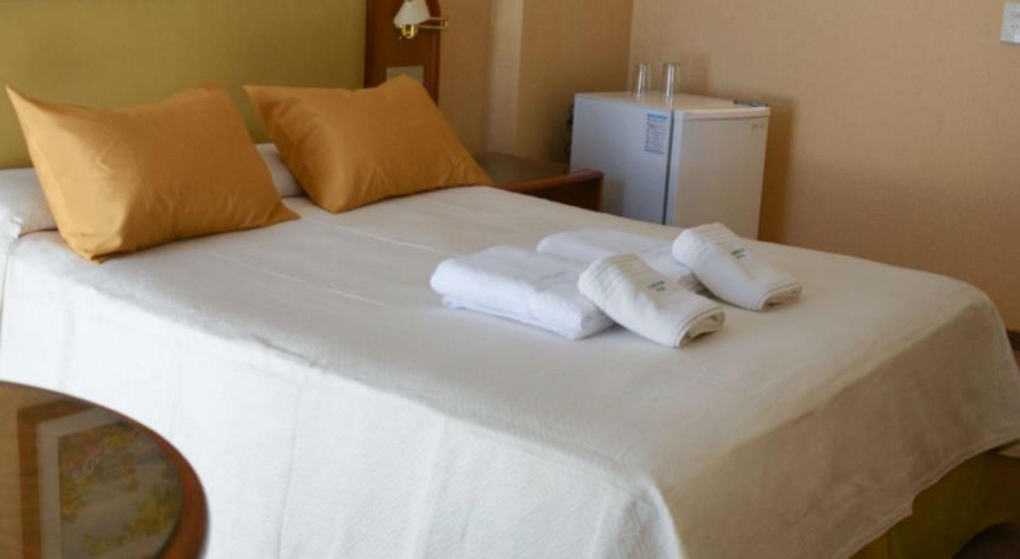 Hotel Algeciras ピナマール エクステリア 写真